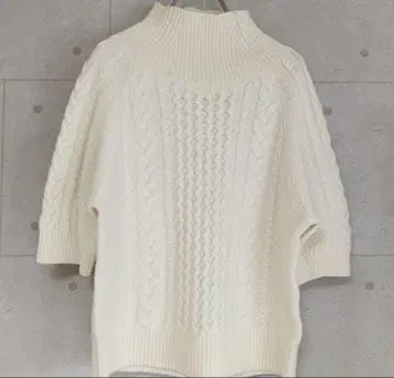 [룰루윌비] 하이넥 케이블 니트 M 칠부 소매 아이보리 알아바일