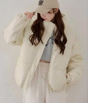 continuer de NICE CLAUP 스탠드 카라 충전솜 블루종