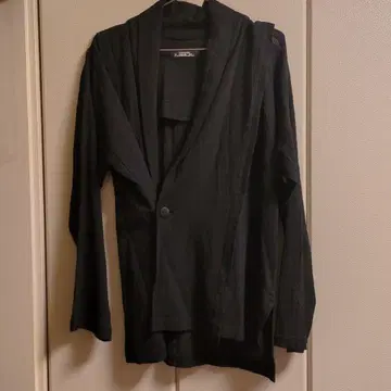 ISSEY MIYAKE 블랙 가디건 자켓
