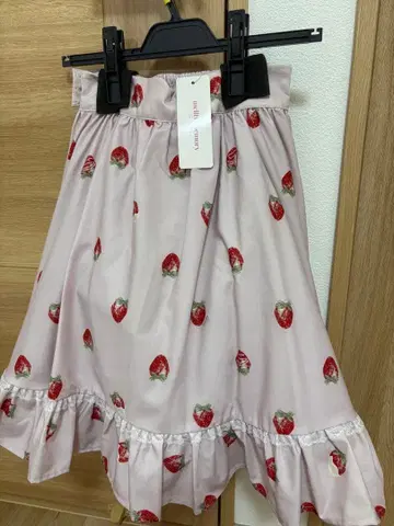 mellfymemory 딸기 무늬 플레어 스커트 S 핑크