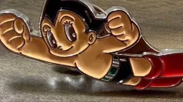 선착순! 오사카 만박 아톰 핀 배지 파소나 파빌리온