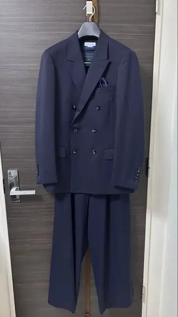 MAISON SPECIAL 이탈리아제 셋업 네이비 새상품급