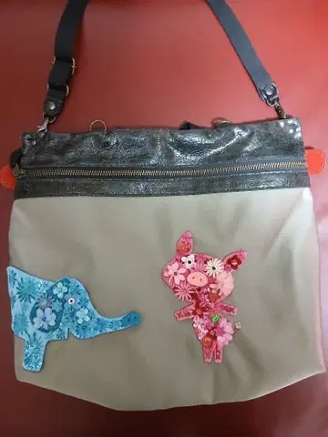 알베로베로 돼지 씨 코끼리 씨 숄더백