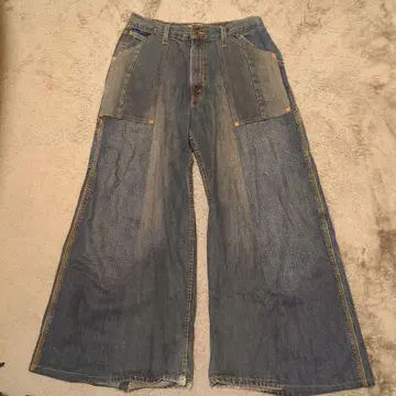 Levi Strauss & Co. 릴랙스 와이드 레그 데님