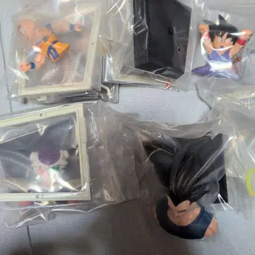 드래곤볼 1번 복권 E상 4종 세트