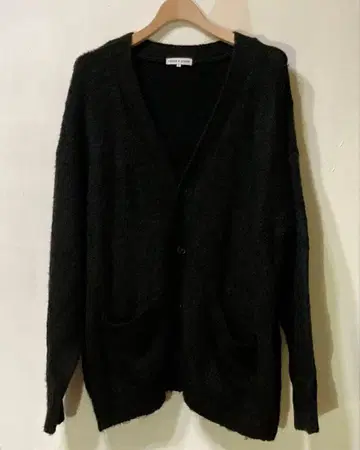 미사용 새상품 FREAK'S STORE 가디건