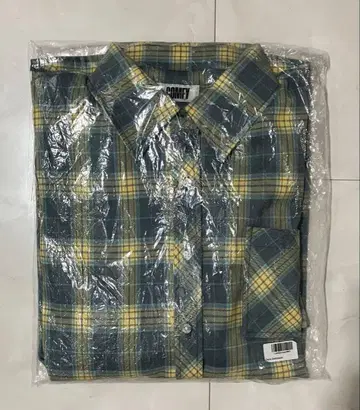 COMFY 이와오카 토오루 플란넬 셔츠 그린