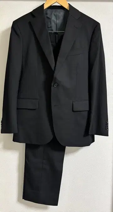 수트 AB4 블랙 컬러 블랙 비즈니스 전문가 비즈니스 관혼상제 상복