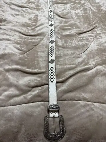 Diablo 스터드 벨트 화이트