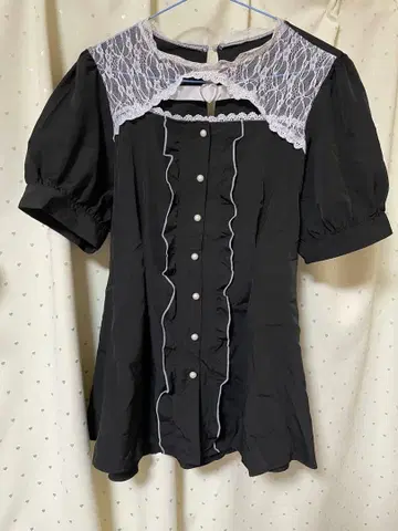 majoretty 레이스 포함 블랙 반팔 지뢰계 4L