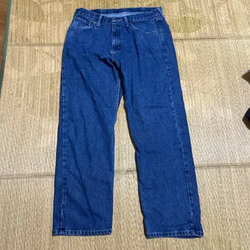 다크 블루 스트레이트 레그 데님 팬츠 Wrangler