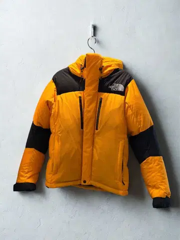 THE NORTH FACE 바르톨로 다운 자켓 옐로우 컬러/블랙