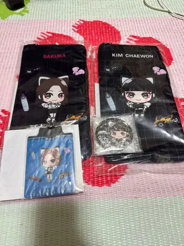 LE SSERAFIM 르세라핌 파우치 캔 배지 카드 케이스