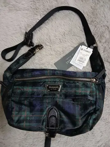 러셋 체크 무늬 바디 백