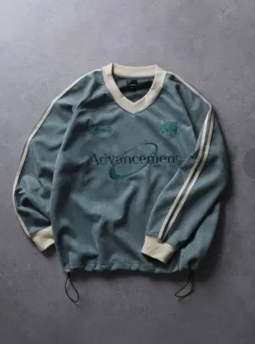 유니폼풍 맨투맨