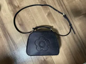 마리크와 숄더백