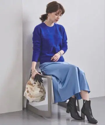 UNITED ARROWS UBCB 퍼 크루넥 니트 파랑 캐시미어