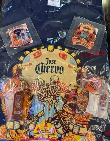 DAY OF THE DEAD 2024 티셔츠 키링 스티커