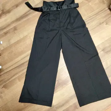 emmi 와이드 팬츠 1턱 슬릿 밑단