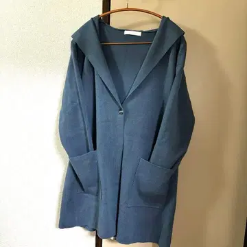 새상품 DoCLASSE 후드 부착 다크 블루 롱 코트