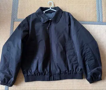 유니클로 U 퍼프 테크 숏 블루종 XL 사이즈 블랙