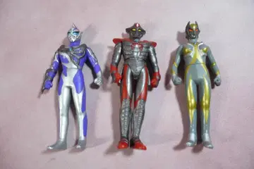 어둠의 거인 카미라 + 다람 + 히드라 소프트 비닐