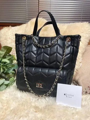 다이애나 아르테미스 퀼팅 체인 토트백 블랙