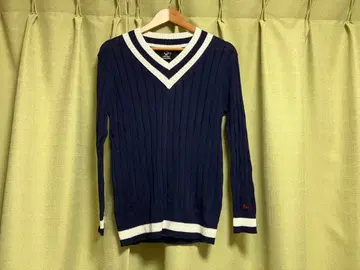 산리오 키티 네이비 V넥 리브 스웨터 L 사이즈