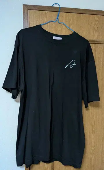 AVENCHUMU Lady T-shirt