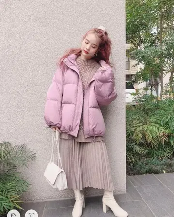 라이트 핑크 다운 자켓