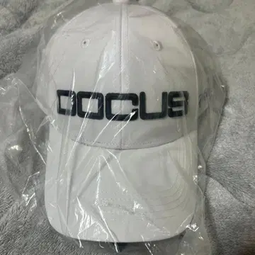 미사용 새상품 DOCUS 골프 캡 화이트