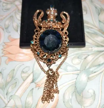 FLORENZA 블루 & 그린 기브레 유리 왕관 빈티지 브로치