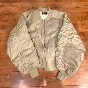 Kastane 라이트 그린 MA-1 자켓