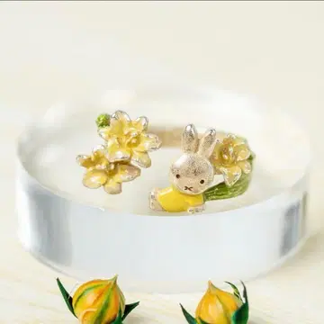 플라워 미피 파르나토팍 콜라보 플라워 반지 오리엔탈 릴리