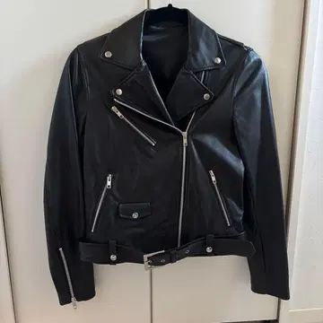 블랙 가죽 라이더 자켓