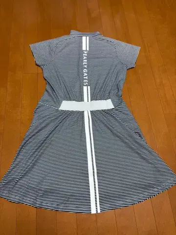 TSI GROOVE & SPORTS 스트라이프 원피스