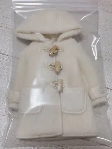 브라이스 아웃핏 더플 코트 작가님