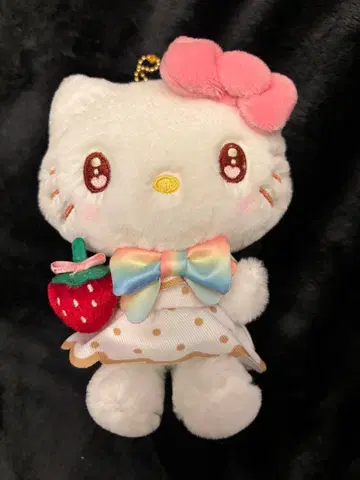 헬로키티 딸기신문 50주년 마스코트 키링