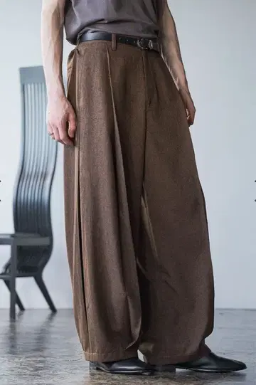 HARE 프랜지 와이드 테이퍼드 팬츠 [ 미사용품 ]