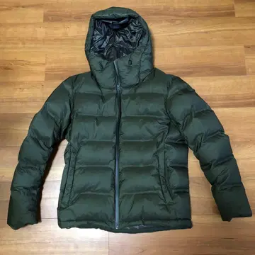 유니클로 심리스 다운 자켓 L