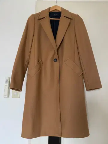 ZARA 카멜 체스터 코트