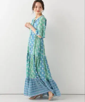 sara mallika 플라워 프린트 개더 원피스 블루