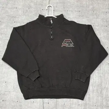 FILA 하프 지퍼 맨투맨 트레이닝복 자수 로고 원 포인트 휠라