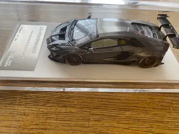 L.A. 퍼포먼스 아 벤타도르 SVJ 1/18