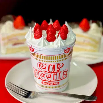 NISSIN 숏 케이크 피규어