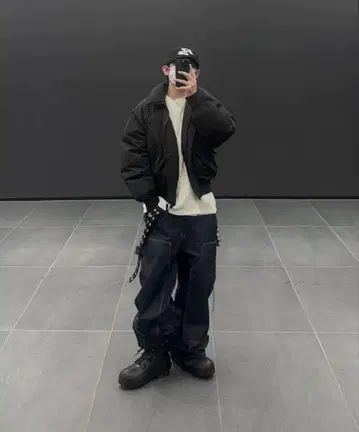 emostanceclub carpenter widebaggy jeans