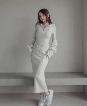 ANDMARY 맥시 원피스 베이지