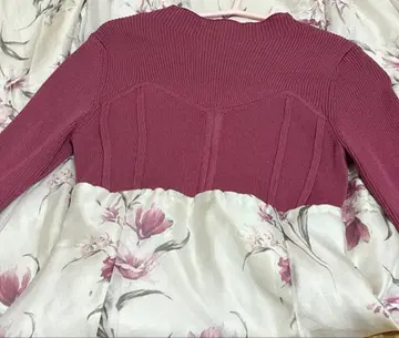 머큐리 듀오 플라워 도킹 코르셋 니트 원피스 꽃무늬 핑크