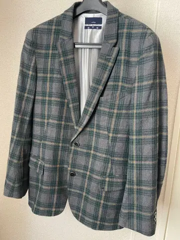 그레이 계열 체크 슬림핏 자켓