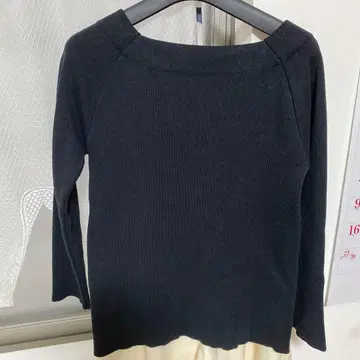 블랙 긴팔 니트